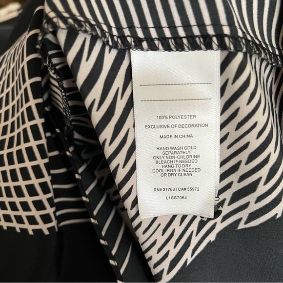 Laundry by Shelli Segal Top Women's Size 10 Black Rose Keyhole Tie Neck Long Slv - Picture 5 of 6